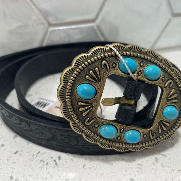 Most Wanted Black Leather Tooled Belt Round Turquoise Stone Buckle NEW Medium - Picture 1 of 10